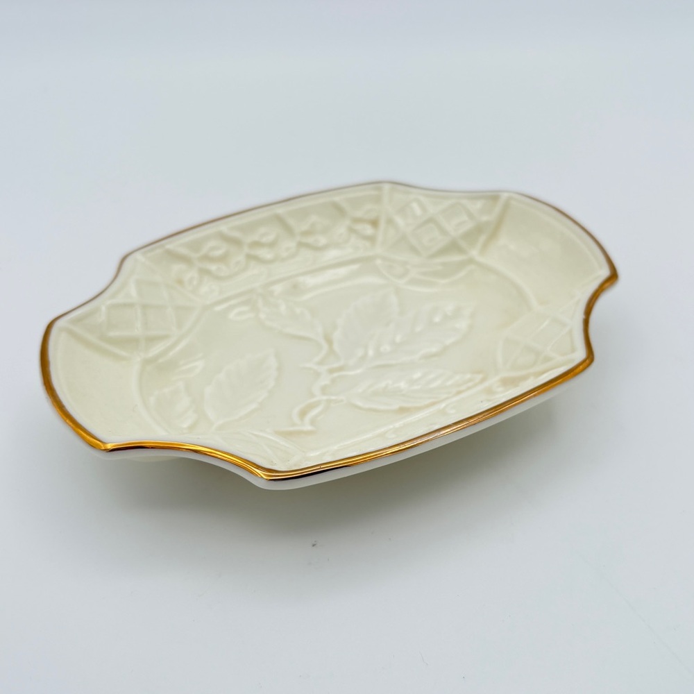 FITZ & FLOYD ESSENTIALS TRINKET TRAY/NUT DiSH GOLD TRIM BOTANICAL COLLECTION